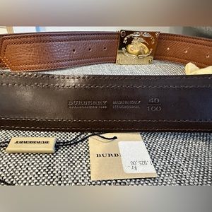 BURBERRY LEATHER BELT